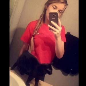 Meet your Posher, Katya